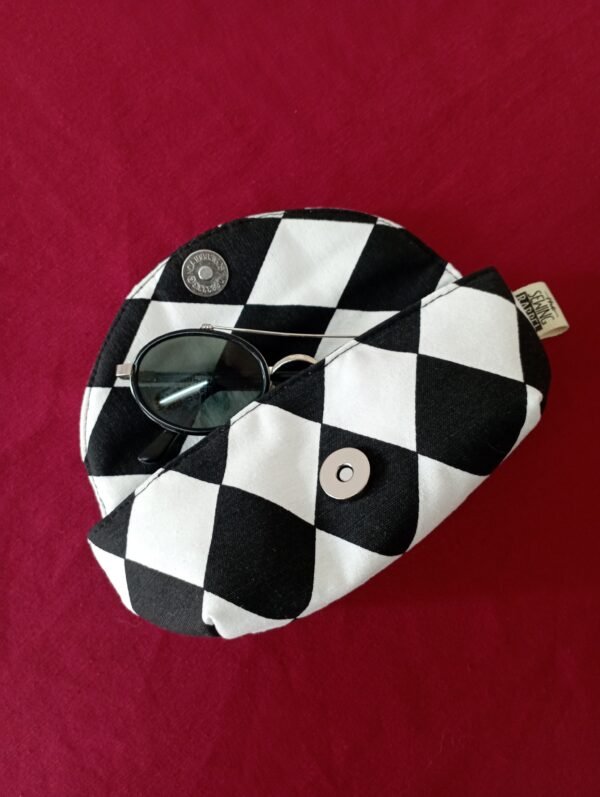 eyewear case black and white rhobus