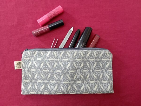 grey and beige pattern