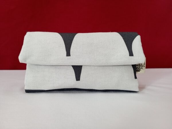 tobacco case black and off white shapes
